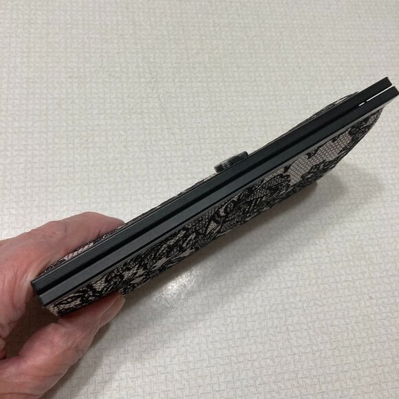 NWOT Patricia Nash Leather Cauchy Style Chantilly Lace Wallet - Picture 4 of 8